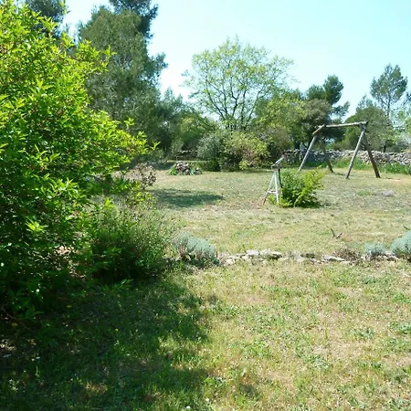 Charmant Avec Piscine Casa vacanze *