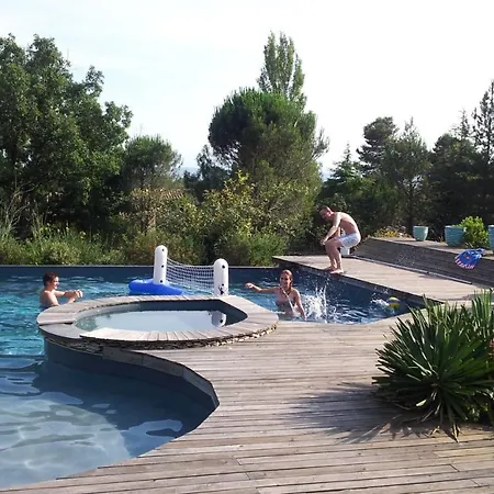 Charmant Avec Piscine Aragon